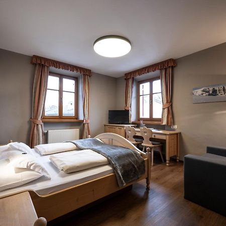Hotel Zum Turm كاستيلِروتّو المظهر الخارجي الصورة