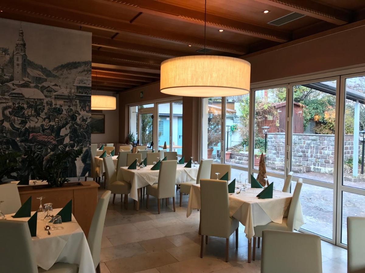 Hotel Zum Turm كاستيلِروتّو المظهر الخارجي الصورة