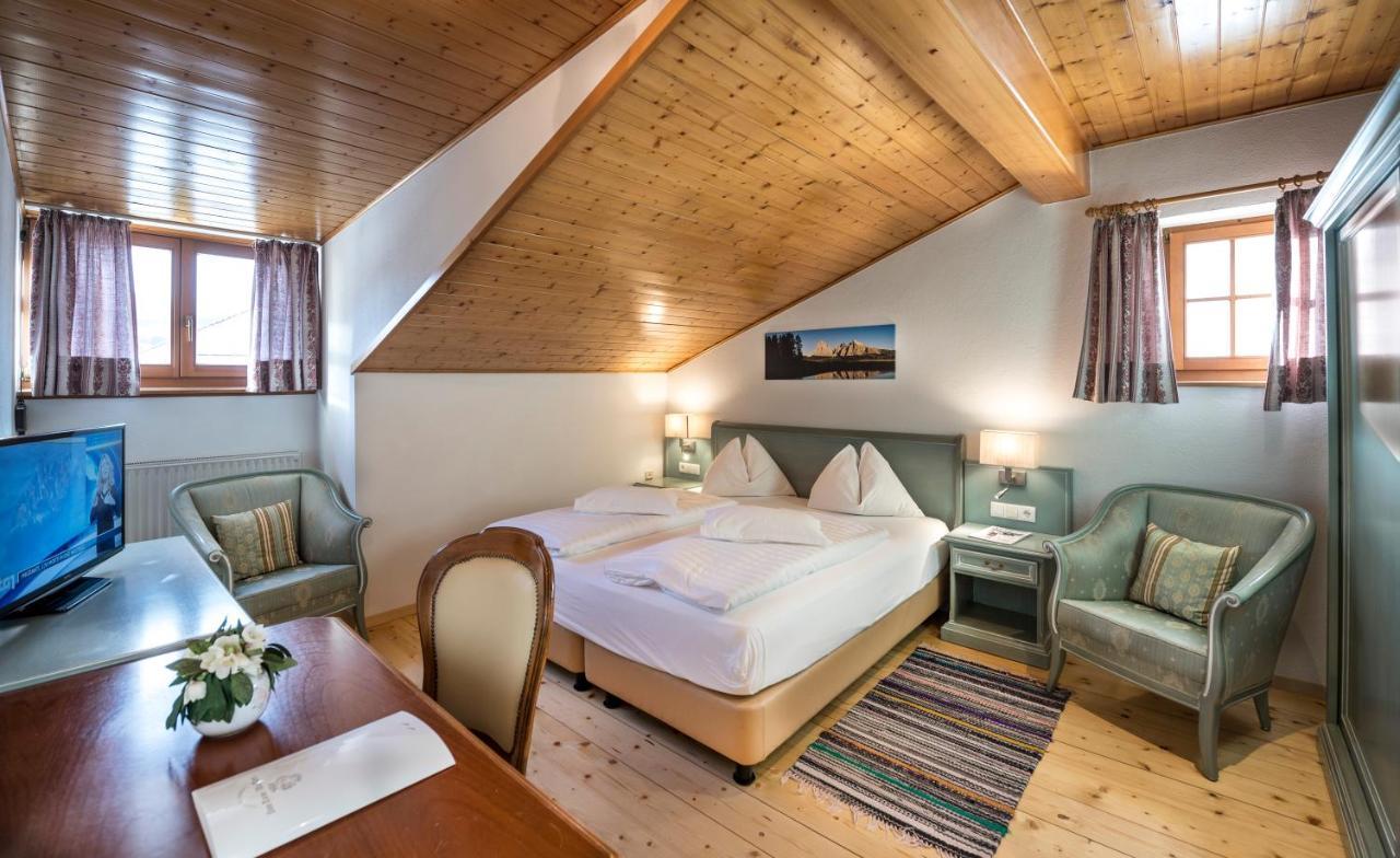 Hotel Zum Turm كاستيلِروتّو المظهر الخارجي الصورة