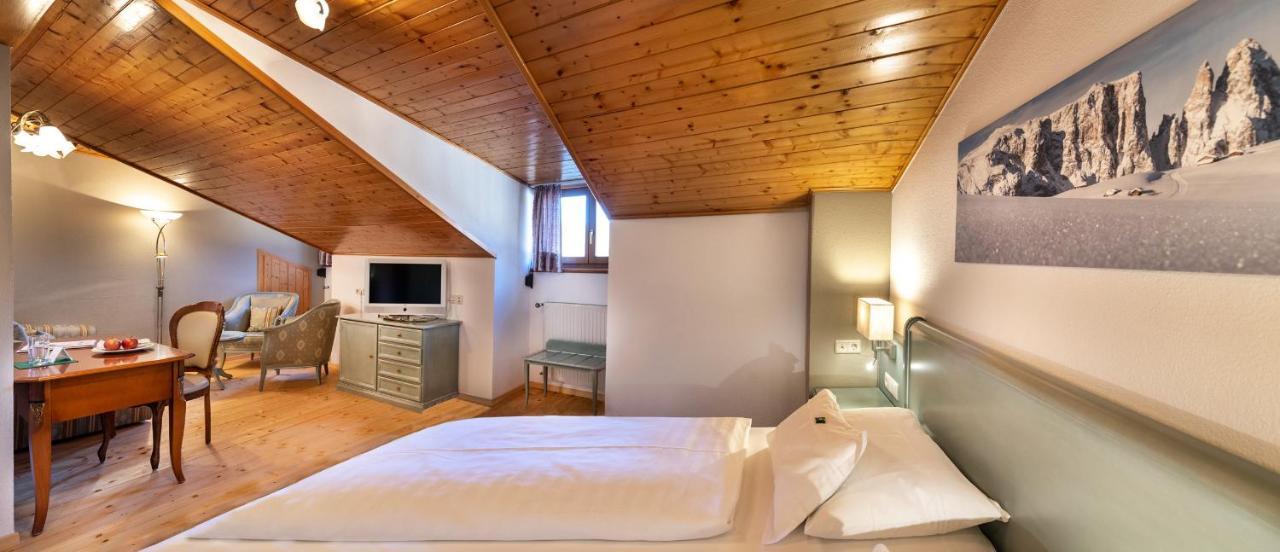 Hotel Zum Turm كاستيلِروتّو المظهر الخارجي الصورة
